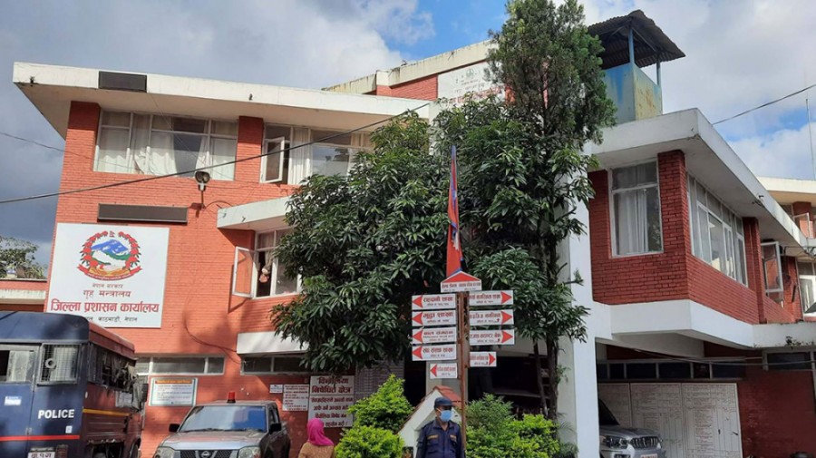 स्वास्थ्य सुरक्षा मापदण्ड पालना गर्न व्यापारीलाई काठमाडौं प्रशासनको निर्देशन