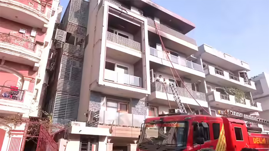 दिल्लीको शाहदरा क्षेत्रमा भीषण आगलागी