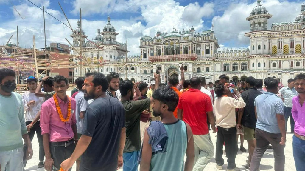 हिन्दु सम्राट सेनाले जनकपुरबाट लखेट्यो हर्कराज साम्पाङलाई