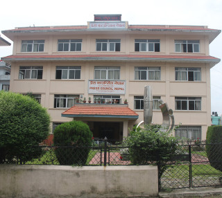 सघन कक्षभित्र अन्तर्वार्ता लिएको विषयमा अस्पताल र काउन्सिललाई पत्राचार