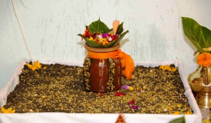आजदेखि दशैं सुरु, पहिलो दिन घटस्थापना