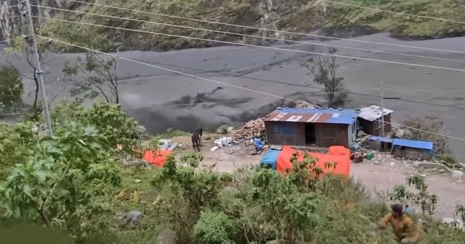 बूढीगण्डकी बाढी : चुमनुब्रीका ३५ घर बगे